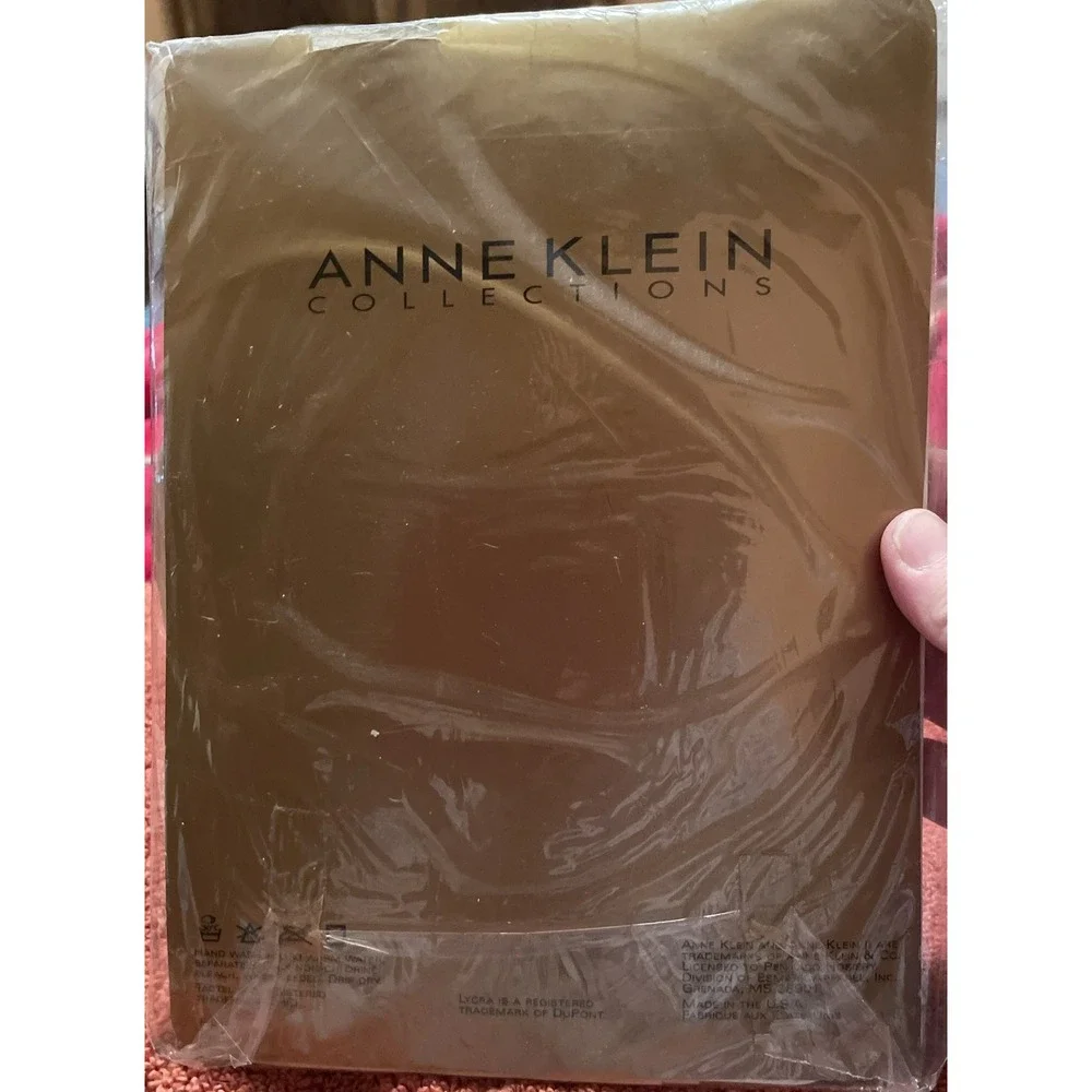Anne Klein Size B Pantyhose Yellow Contour Control Top Slightly Imperfect NEW